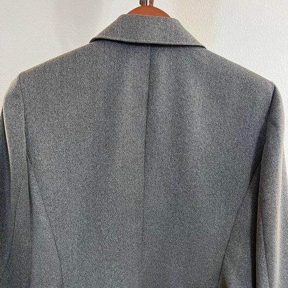 Kasper Womens' Size 12P Long Sleeve Heather Gray Three-Button Peak Lapel Blazer - Picture 7 of 11